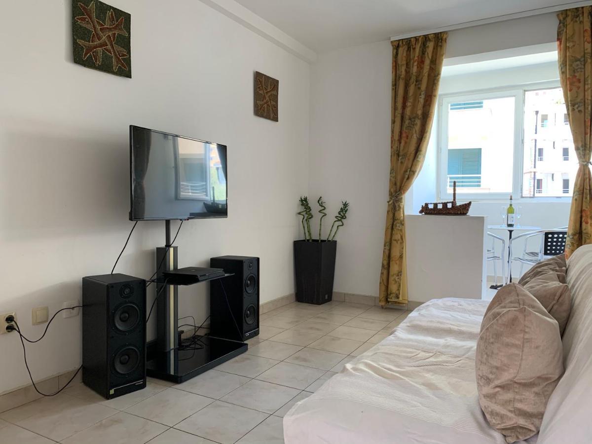 The Four Fish Apartamento Petrovac Exterior foto