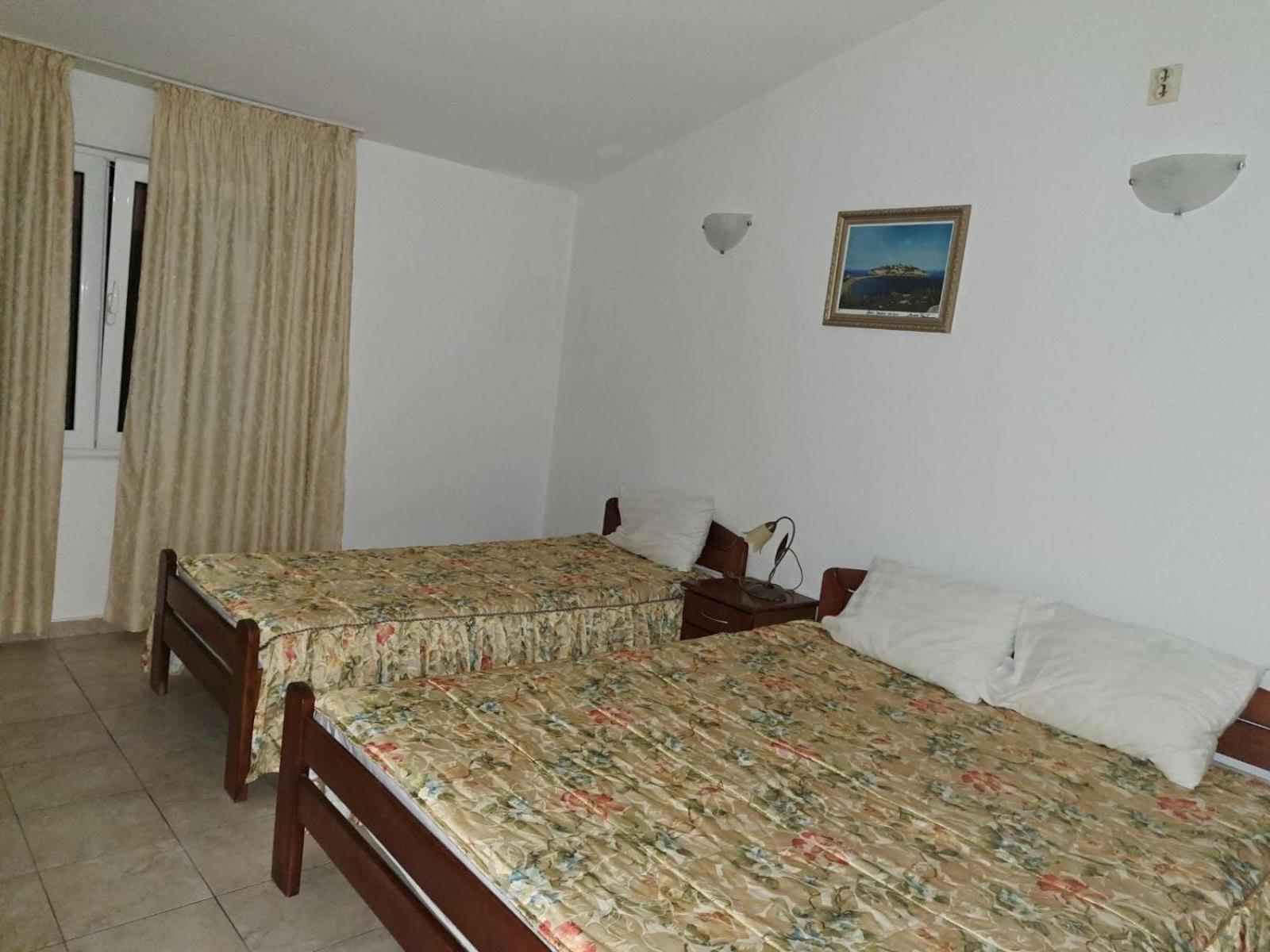The Four Fish Apartamento Petrovac Exterior foto